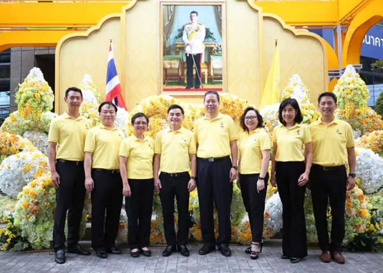 คณะผู้บริหาร และพนักงานเอไอเอส ร่วมถวายความจงรักภักดี แด่พระบาทสมเด็จพระเจ้าอยู่หัว เนื่องในโอกาสพระราชพิธีบรมราชาภิเษก พุทธศักราช ๒๕๖๒