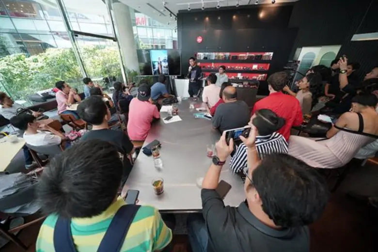 "HUAWEI Master Class-I by HUAWEI P30 Seri...