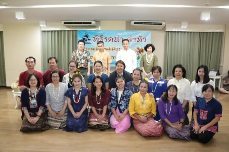 แพทย์ พยาบาล และเจ้าหน้าที่ โรงพยาบาลลานน...