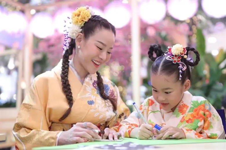 หนิง - ปณิตา พาลูกสาวสุดเลิฟ น้องณิริน ร่วมเฉลิมฉลองเทศกาลวันเด็กญี่ปุ่น ในงาน “The Mall Kodomo No Hi 2019"