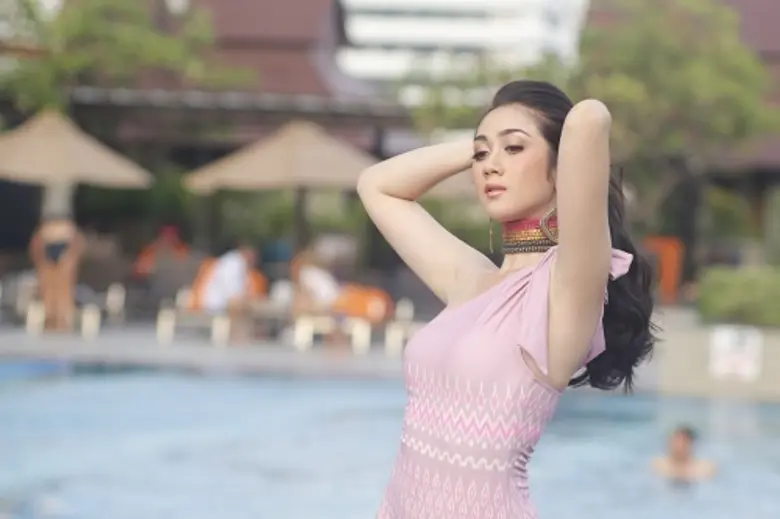 ทับทิม นำทีม ผู้เข้าประกวดมิสแกรนด์ กรุงเทพ 2562 ท้าแดด อวดหุ่นชุดว่ายน้ำ