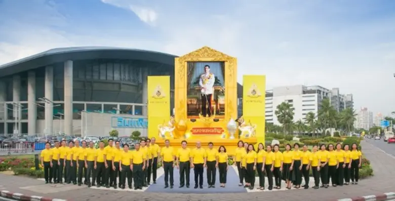 คณะผู้บริหารกลุ่มบริษัทในเครือบางกอกแลนด์...