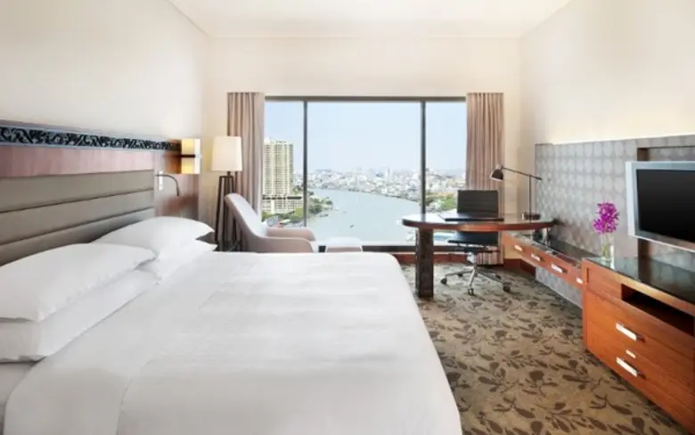 โรงแรมรอยัล ออคิด เชอราตัน ชวนคุณมาหลบร้อ...