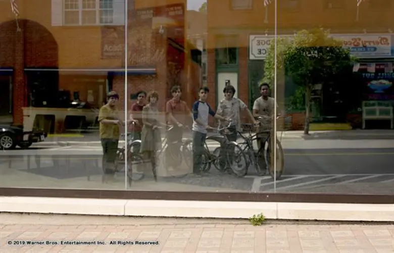 Movie Guide: "ปีศาจตัวตลกเพนนี่ไวซ์" กลับมาทำให้คุณฝันร้ายอีกครั้งในตัวอย่างแรก พร้อมภาพจากหนังและโปสเตอร์ล่าสุด "It: Chapter Two"