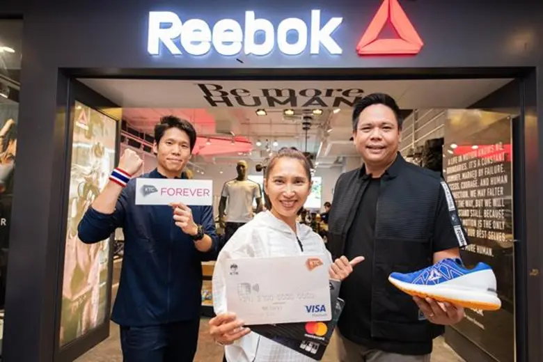 นางสาวสิรีรัตน์ คอวนิช ผู้อำนวยการ – ธุรกิจบัตรเครด...