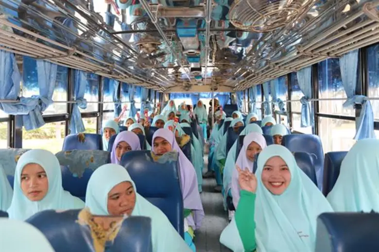 “สุขภาพดีใต้ร่มพระบารมี” หน่วยรถทันตกรรมเคลื่อนที่ฯ ร่วมส่งมอบสุขภาพฟันดีแก่เด็กนราธิวาส