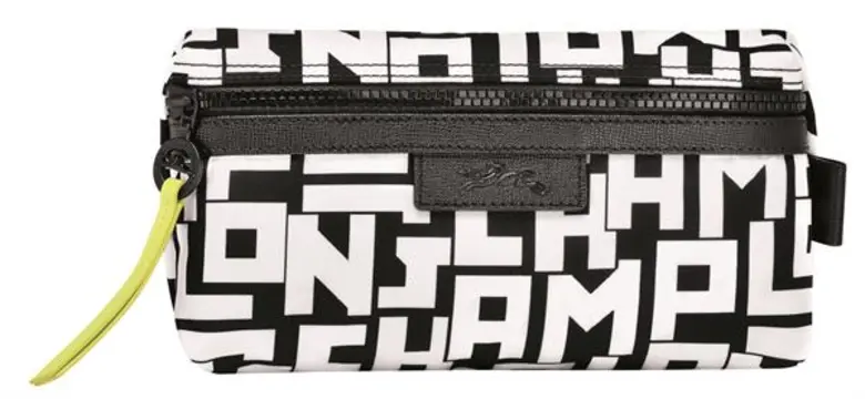 Longchamp LGP พลิกโฉมโมโนแกรมสุดคลาสสิกเป็นลุคสตรีทที่มาแรงที่สุดแห่งปี