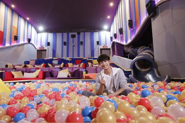 แฟนโปเกมอนห้ามพลาด! เตรียมเดินทางสู่เมืองไรม์ ซิตี้ พร้อมกับพระเอกสุดฮอต "ออกัส วชิรวิชญ์"ใน "โปเกมอน ยอดนักสืบพิคาชู ทีวีสเปเชียล" คืนวันพฤหัสบดีที่ 16 พ.ค. นี้