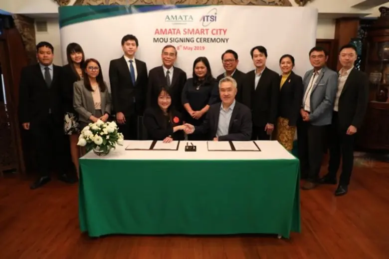 นางสาวลีน่า อึ้ง (Ms. Lena Ng) ประธานเจ้า...