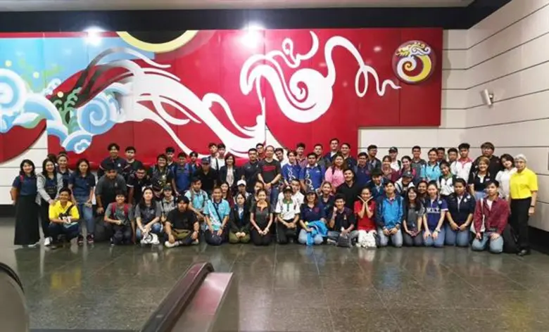 60 เพชรราชมงคลธัญบุรี บินตรงสิงคโปร์ เปิดโลกทัศน์