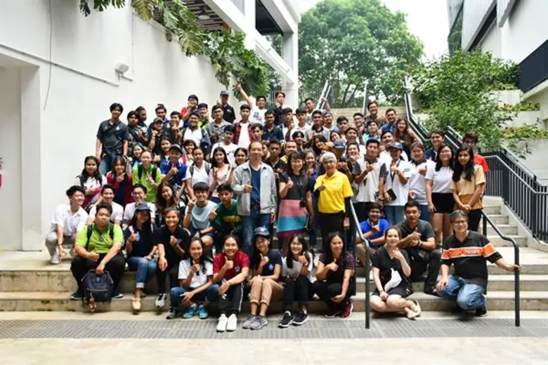 60 เพชรราชมงคลธัญบุรี บินตรงสิงคโปร์ เปิดโลกทัศน์