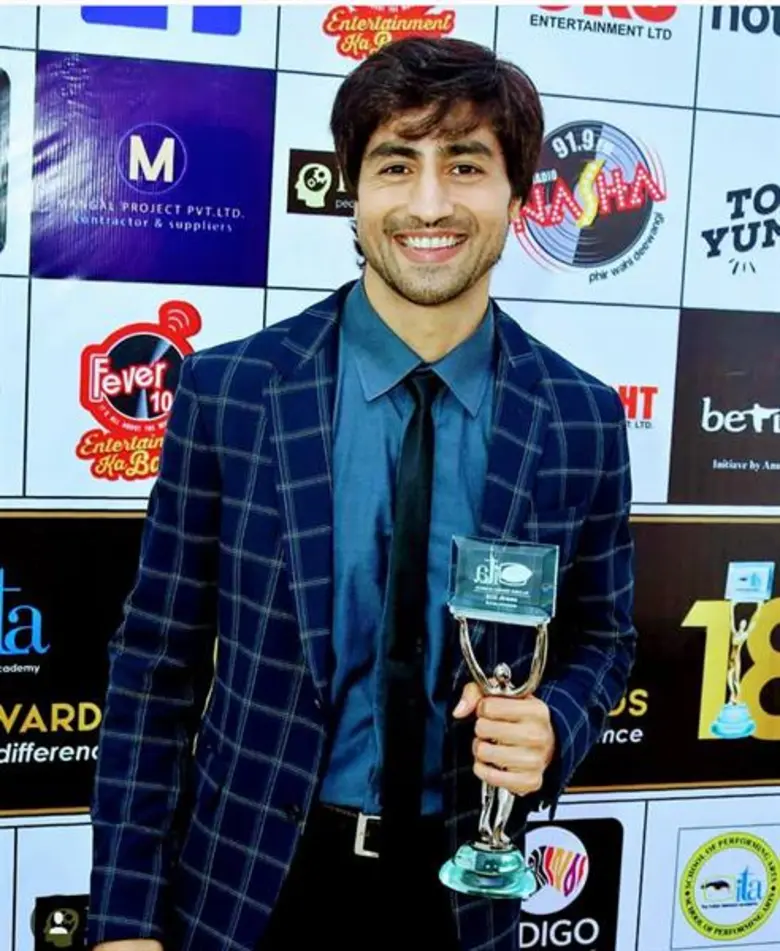 ช่อง 8 จับมือ JKN นำสองซุปตาร์พระเอกดังจากบอลลีวู๊ด “ซิดดาร์ธ นิกัม” และ “ฮาร์ชาด โชปรา” พบแฟนคลับชาวไทย