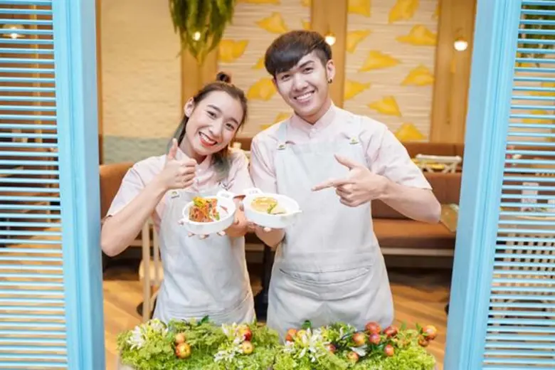 สีฟ้า ชวนเติมเต็มความอร่อยให้ครบรส ด้วยเม...