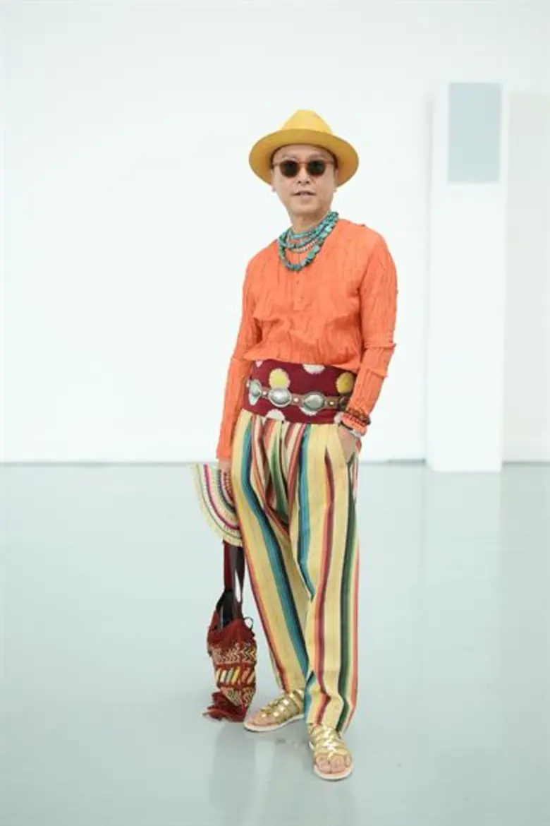 กระทรวงวัฒนธรรม โดยกรมส่งเสริมวัฒนธรรม ร่วมกับแบรนด์ไทย WISHARAWISH จัดงานแสดงผลงานเครื่องแต่งกายผ้าไทยต้นแบบ กับคอลเลกชั่นผ้าไทยร่วมสมัย “จากแดนไกล” ในโครงการพัฒนามรดกภูมิปัญญาทางวัฒนธรรมผ้าไทยสู่สากล ประจำปี 2562