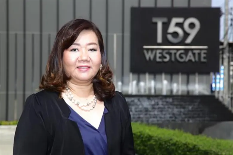 นางวิพร ตัณฑ์ไพโรจน์ กรรมการผู้จัดการ บริ...