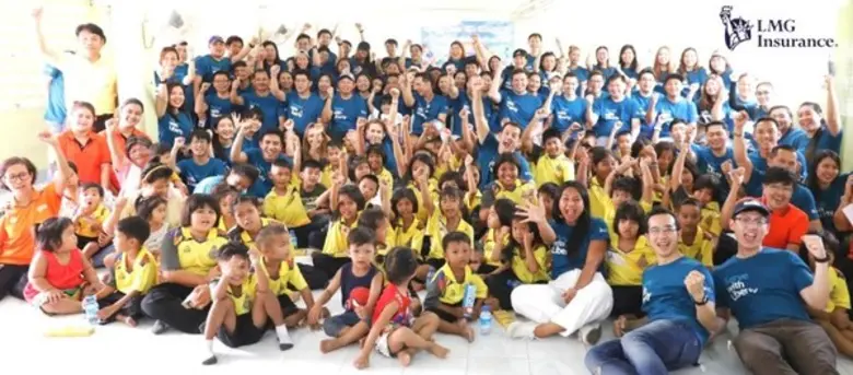 ผู้บริหาร พนักงาน และครอบครัวพนักงานบริษั...