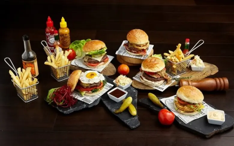 ซัฟไฟร์ บาร์ โรงแรม เดอะ สุโกศล กรุงเทพ ท้าให้คนรัก...