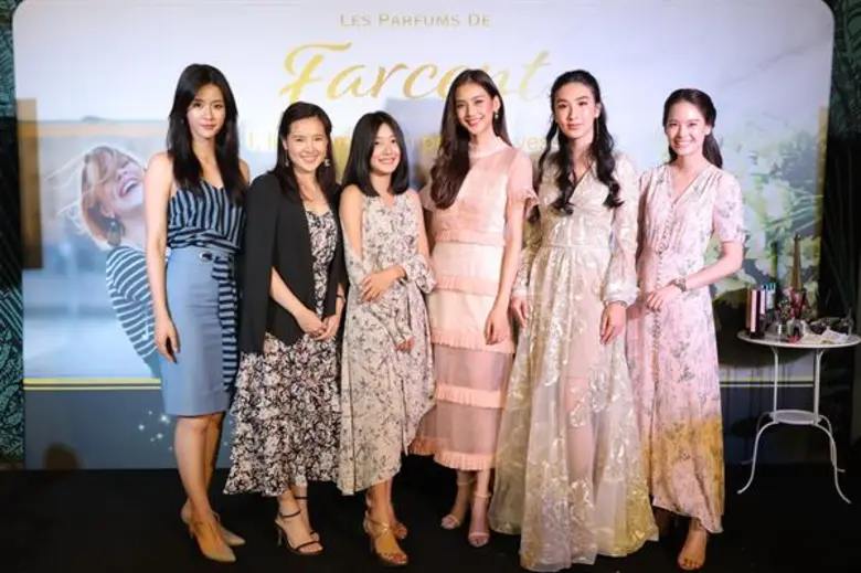 ฟาร์เซ็นท์ เปิดตัว LES PARFUMS DE FARCENT ไลน์น้ำหอมปรับอากาศระดับพรีเมี่ยม ดื่มด่ำกับความหอมสดชื่นของหมู่มวลดอกไม้และธรรมชาติในแบบที่ใครก็เข้าถึงได้