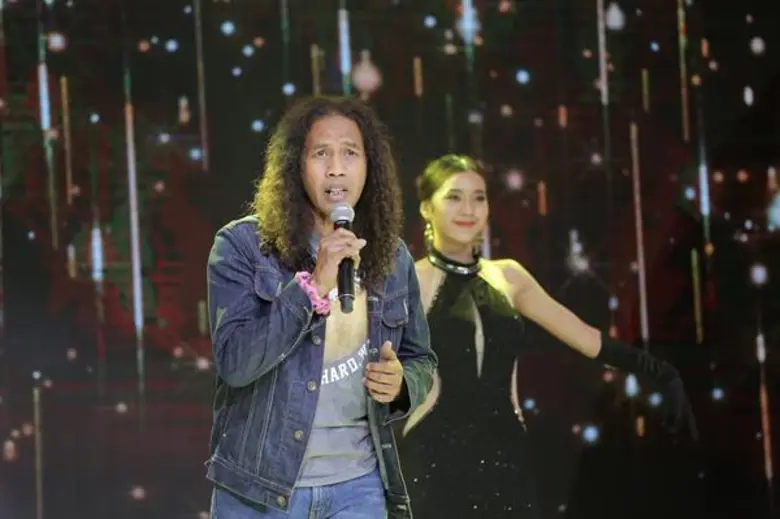 “ดาว ขำมิน” อวดลีลาประชันลูกคอ เอาใจคนช้ำรัก