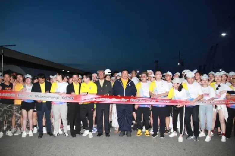 ชาวจีนกว่า 3,500 คนร่วมสร้างปรากฎการณ์ครั้งแรกในไทยในงานวิ่งมาราธอนสัมพันธไมตรีไทย-จีน ครบรอบ 44 ปี