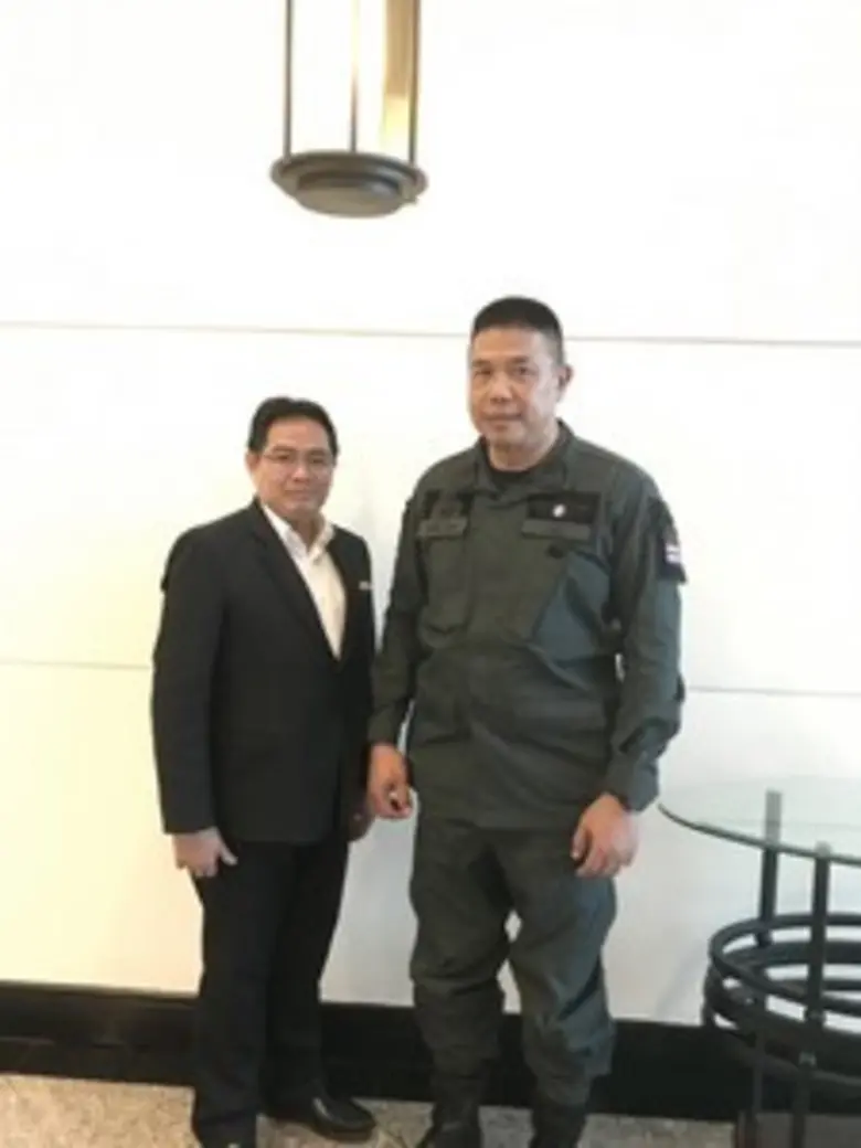 นายมนูญ วุฒิ ผู้จัดการทั่วไปโรงแรมเซ็นทาร...