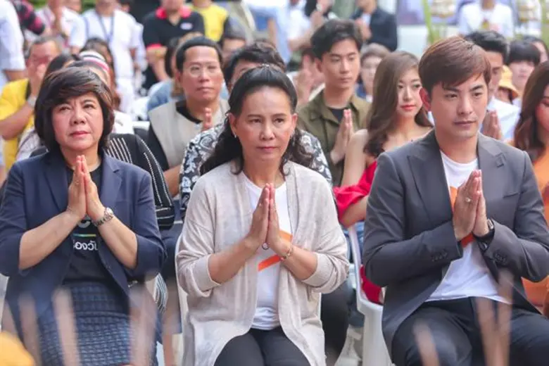 ภูมิใจเสนอ "ใบไม้ที่ปลิดปลิว" ช่องวัน 31 ...