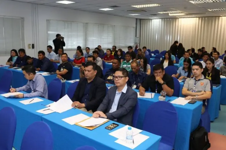 สคช. เดินหน้าโครงการ "สานฝัน ปั้นอาชีพ" ปั้นอาชีพชุมชนรอบนิคมอุตสาหกรร มุ่งสู่ธุรกิจที่ยั่งยืนของชุมชนรอบนิคมอุตสาหกรรมสร้างเศรษฐกิจ เพิ่มรายได้ท้องถิ่น