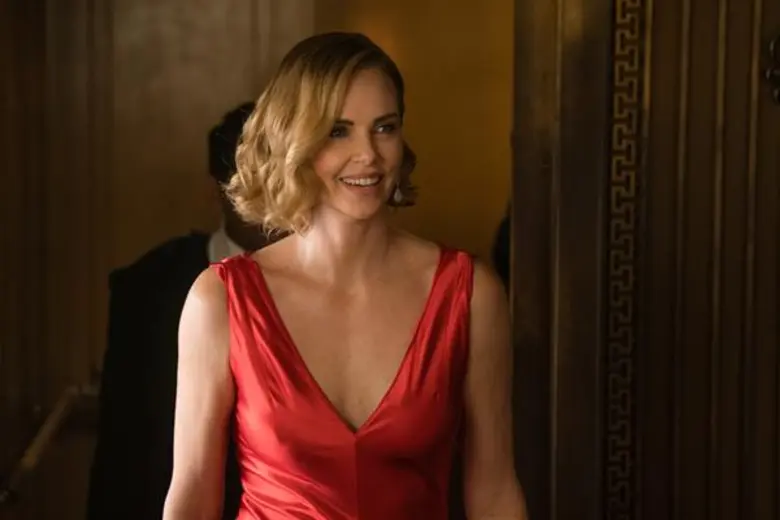 คุยกับ “ชาร์ลิซ เธอรอน” และ “เซธ โรเกน” สองคู่หูคู่ใหม่ที่มาสร้างสีสันของความรักต่างชนชั้น ให้หวานซึ้งพร้อมเสียงหัวเราะใน “LONG SHOT” ภาพยนตร์โรแมนติก-คอมมาดี้ม้ามืดแห่งปี