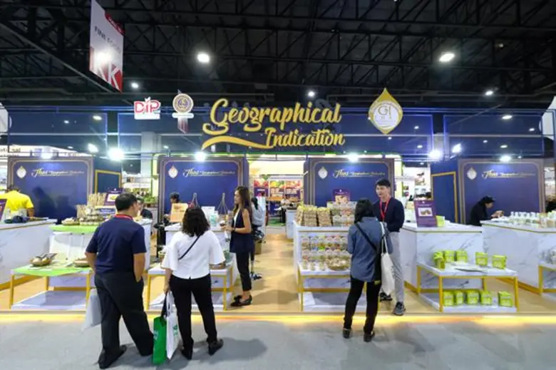 นางสาวบรรจงจิตต์ อังศุสิงห์ อธิบดีกรมส่งเ...