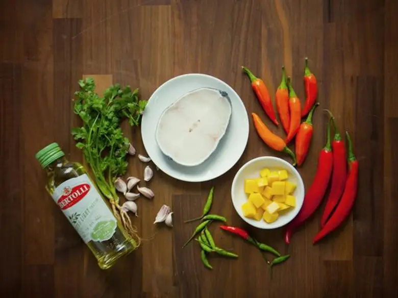 แปลงร่างอาหารไทยให้เลิศหรูกับ “ปลาหิมะราดพริก”