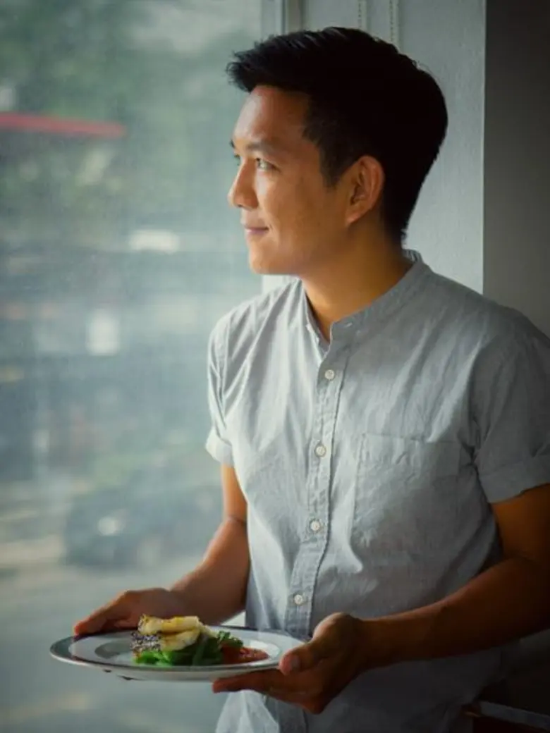 แปลงร่างอาหารไทยให้เลิศหรูกับ “ปลาหิมะราดพริก”