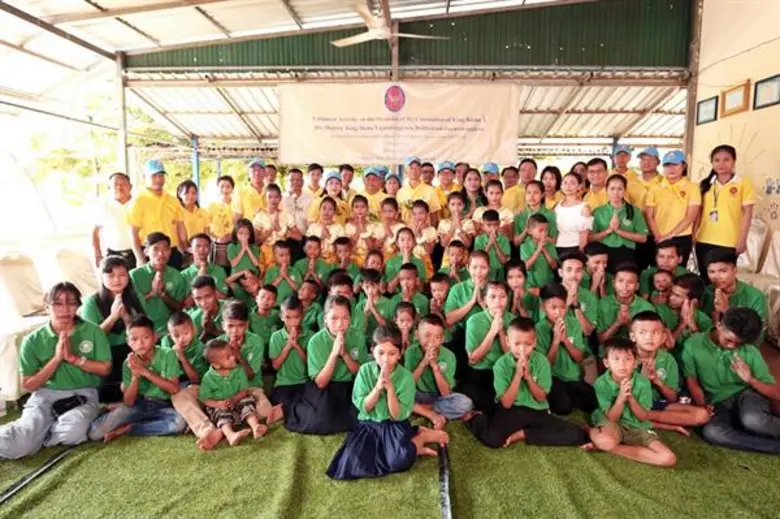 นายปัญญรักษ์ พูลทรัพย์ เอกอัครราชทูต ณ กร...