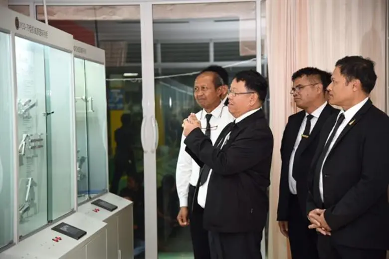 ดร.บุญรักษ์ ยอดเพชร เลขาธิการคณะกรรมการการอาชีวศึกษ...