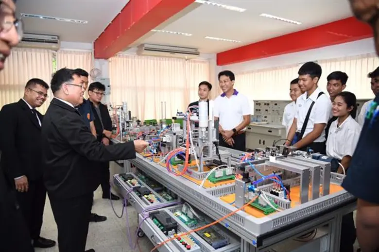 ลขาอาชีวะปลื้มห้องปฏิบัติการระบบราง