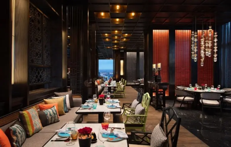 ที่มา: Bangkok Marriott Hotel The Surawon...