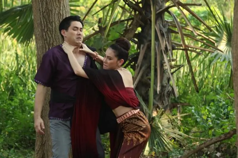 ตามราวีไม่เลิก นางร้ายหน้าสวย "ดาว- พิมพ์...