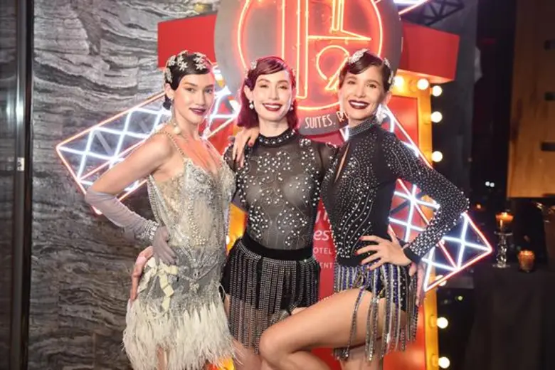 แซ่บทั้งในจอและนอกจอสำหรับ ซาบีน่า ไมซิงเกอร์ นางแบ...