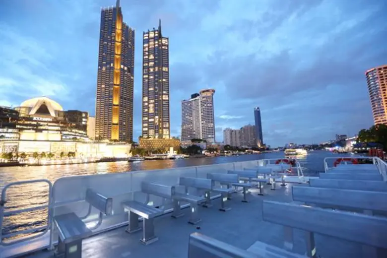 "เจ้าพระยา รีเวอร์ ไลน์" ผู้ให้บริการเรือ...