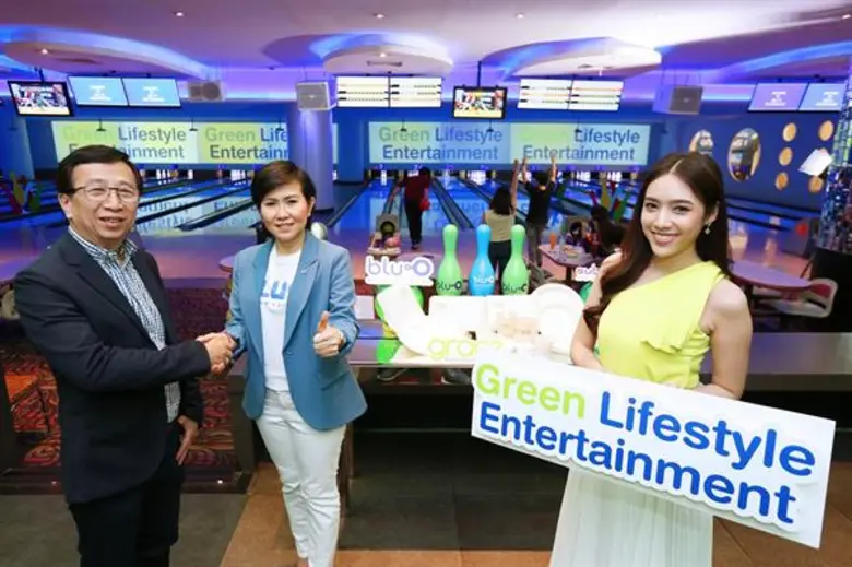 เมเจอร์ โบว์ล ผนึก วี ฟิตเนส จับมือ เกรซ นำร่องร่วมรักษ์โลก ชู “Green Lifestyle Entertainment” ลดการใช้โฟมและพลาสติก หันมาใช้บรรจุภัณฑ์ผลิตจากชานอ้อยที่เป็นมิตรต่อสิ่งแวดล้อม