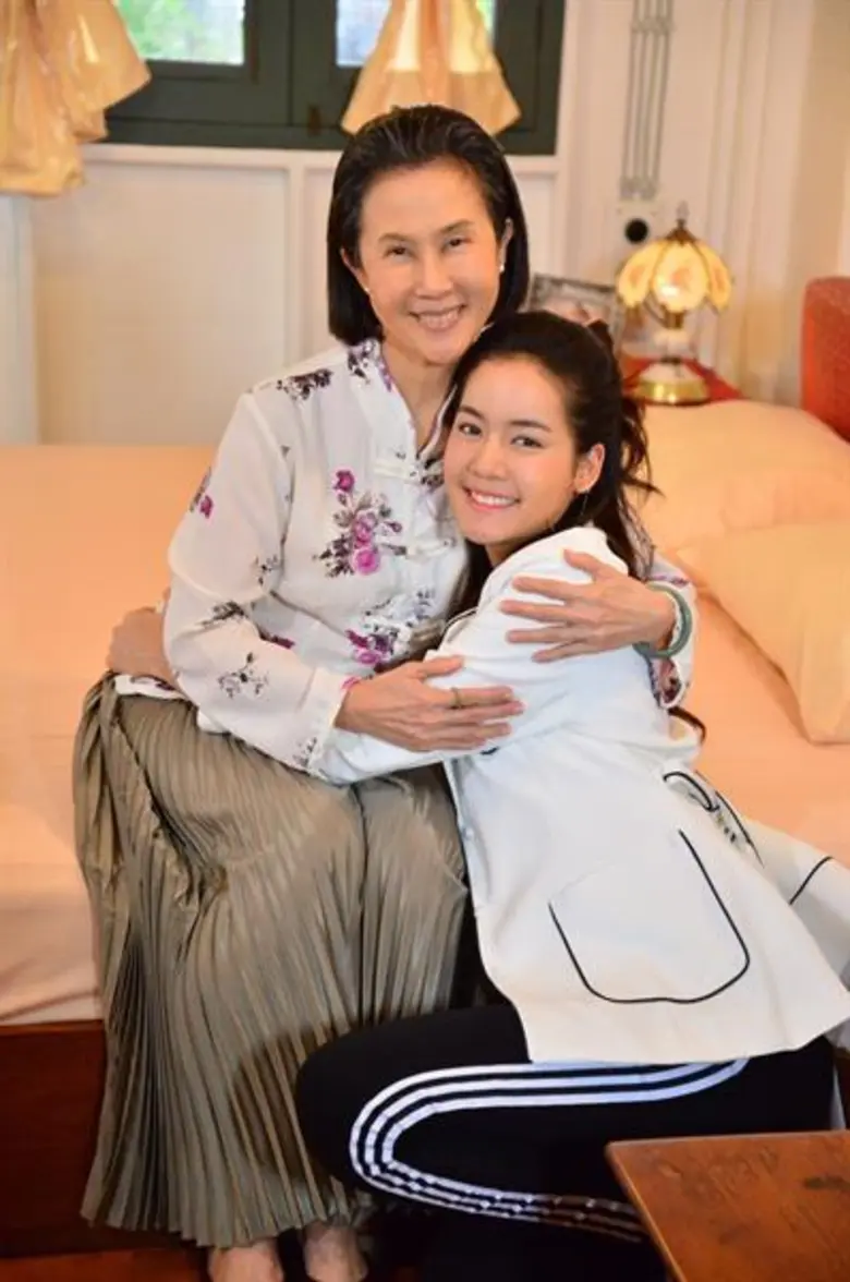 เป็นอีกหนึ่งตัวละครที่คอยลุ้น เป็นที่ปรึก...