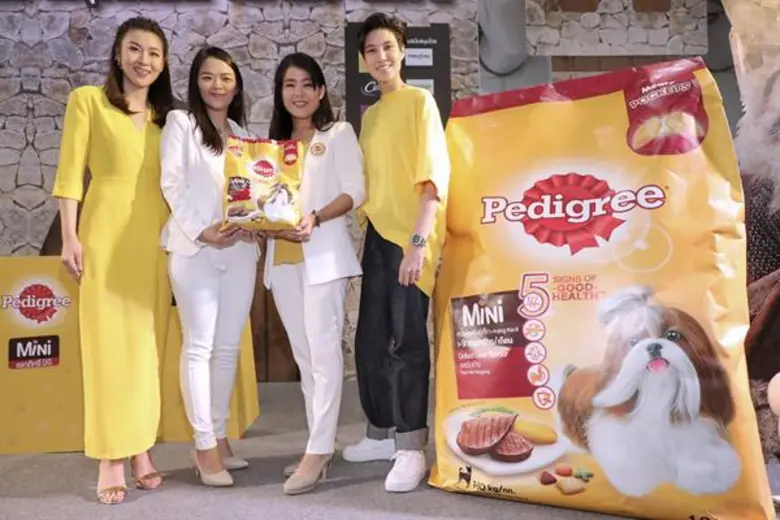 หมอเจี๊ยบ-ลลนา เผยเคล็ดลับการดูแลสุนัขตัวโปรด “แฟรงค์” ในงานเปิดตัว เพดดิกรี มินิ อาหารสูตรใหม่เอาใจสุนัขพันธุ์เล็ก