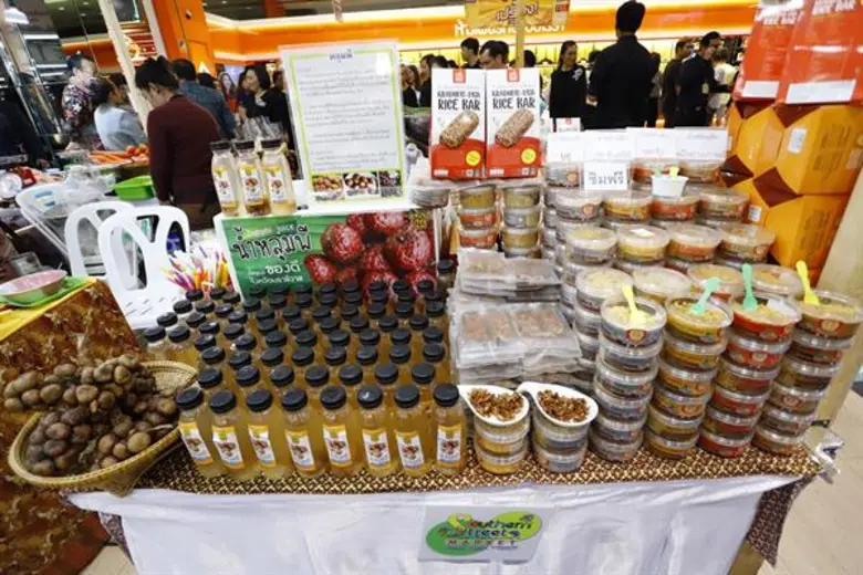 พาณิชย์ 5 จังหวัดชายแดนภาคใต้ (นราธิวาส, ปัตตานี, ยะลา, สงขลา และ สตูล) ร่วมจัดงาน Southern Street Market : ของดี วิถีเด่น ชายแดนใต้