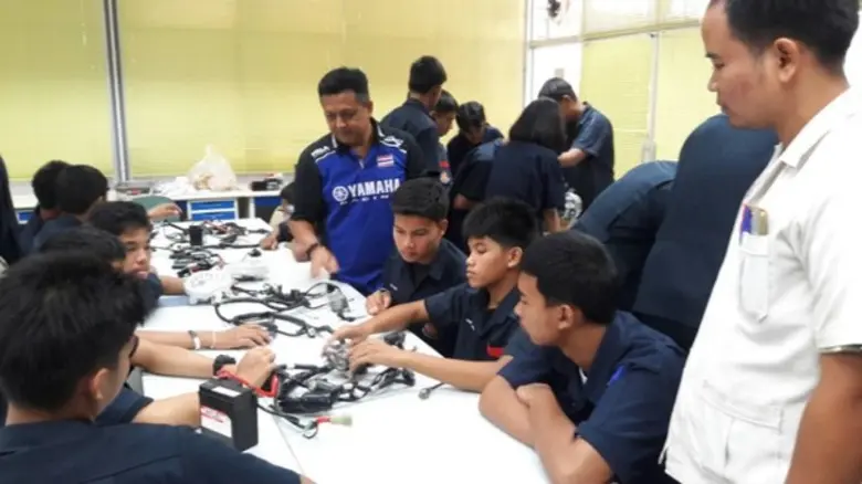 ก.แรงงาน ล็อคเป้าเทรนเด็กอาชีวะ เป็นช่างมือโปรรถจักรยานยนต์