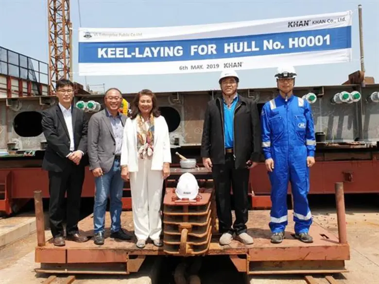 นางชุติภา กลิ่นสุวรรณ (ที่ 3 จากซ้าย) ประ...