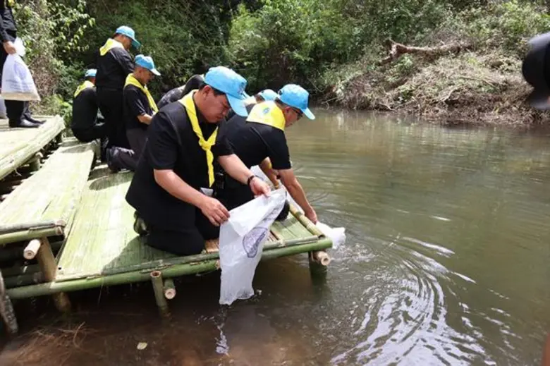 จิตอาสาเอสซีจี พร้อมใจปลูกต้นไม้เฉลิมพระเกียรติ ในกิจกรรม “เฉลิมราชย์ราชา จิตอาสารักษ์น้ำ” พื้นที่สระบุรี-ลำปาง