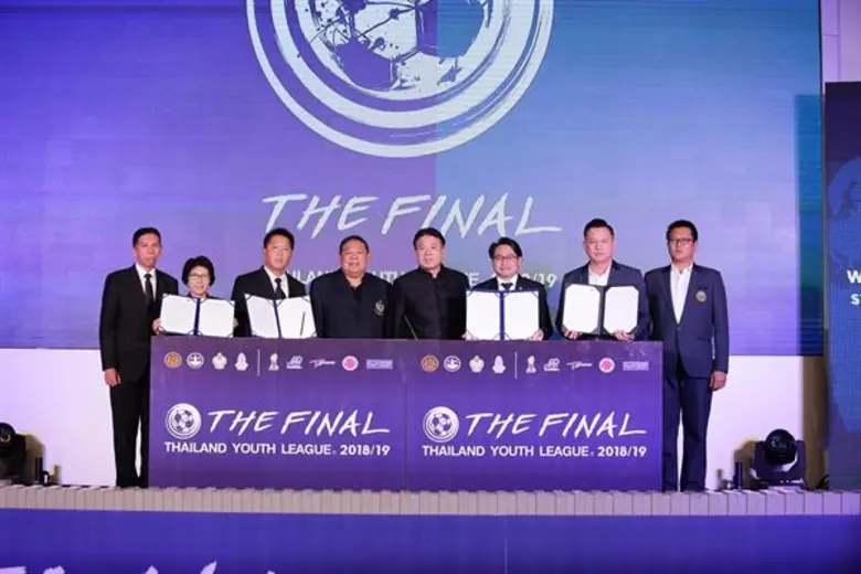 ไทยแลนด์ ยูธลีก รอบสุดท้ายหวดสนั่น กระจายหวดแข้งตจว. ทั่วประเทศครั้งแรกฟุตบอลเยาวชน