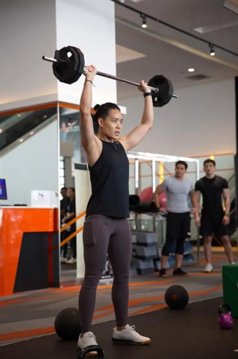 อันเดอร์ อาร์เมอร์ ประเทศไทย นำอีเวนต์แข่...