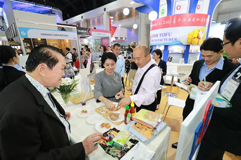 เรียกได้ว่า ได้รับความสนใจจากประชาชน และน...