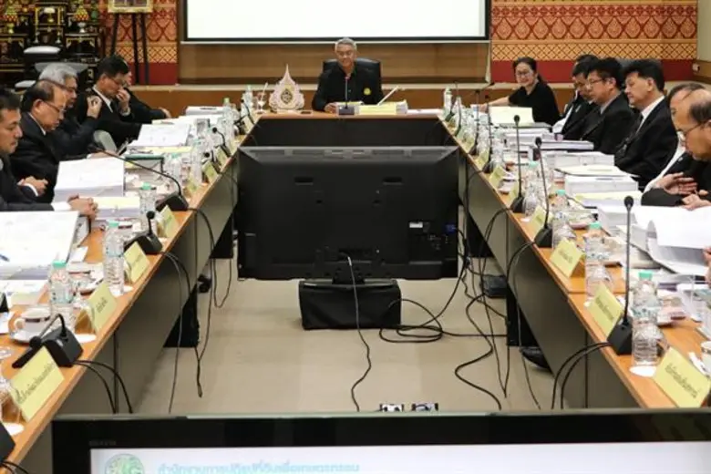 นายวิวัฒน์ ศัลยกำธร รัฐมนตรีช่วยว่าการกระ...