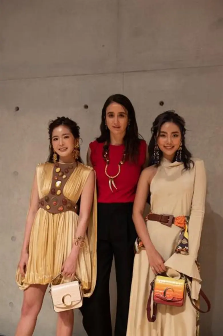 ลุคแฟชั่นฟร้อนต์โรว์ “มายด์ - ลภัสลัล” สวยเก๋แบบโบฮีเมียน ร่วมงาน Chloe SPRING 2020 SHANGHAI SHOW